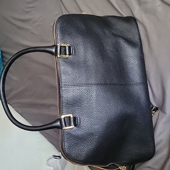 Calvin Klein satchel with option for crossbody - Picture 2 of 9